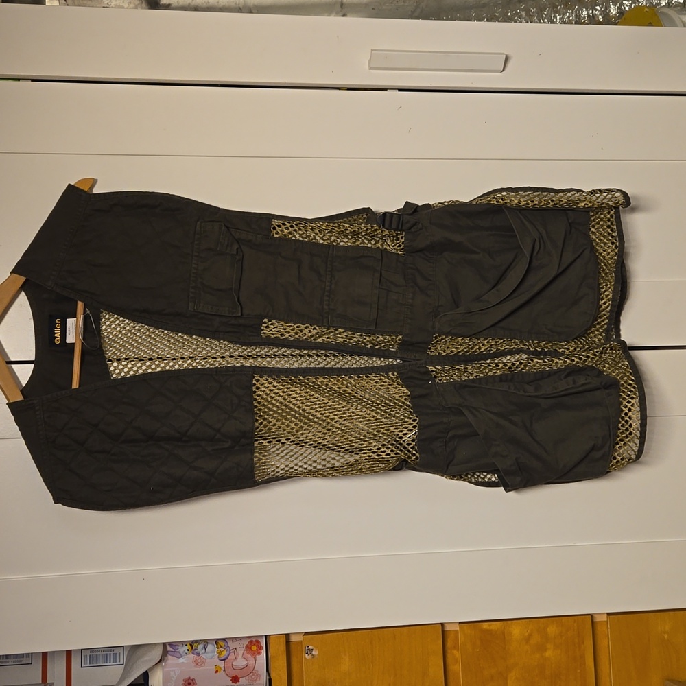 NWOT Fishing Vest